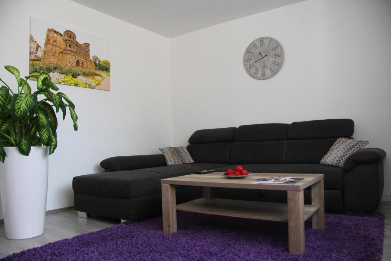 Geraeumige 4 Zimmer Wohnung An Den Kaiserthermen ترير المظهر الخارجي الصورة