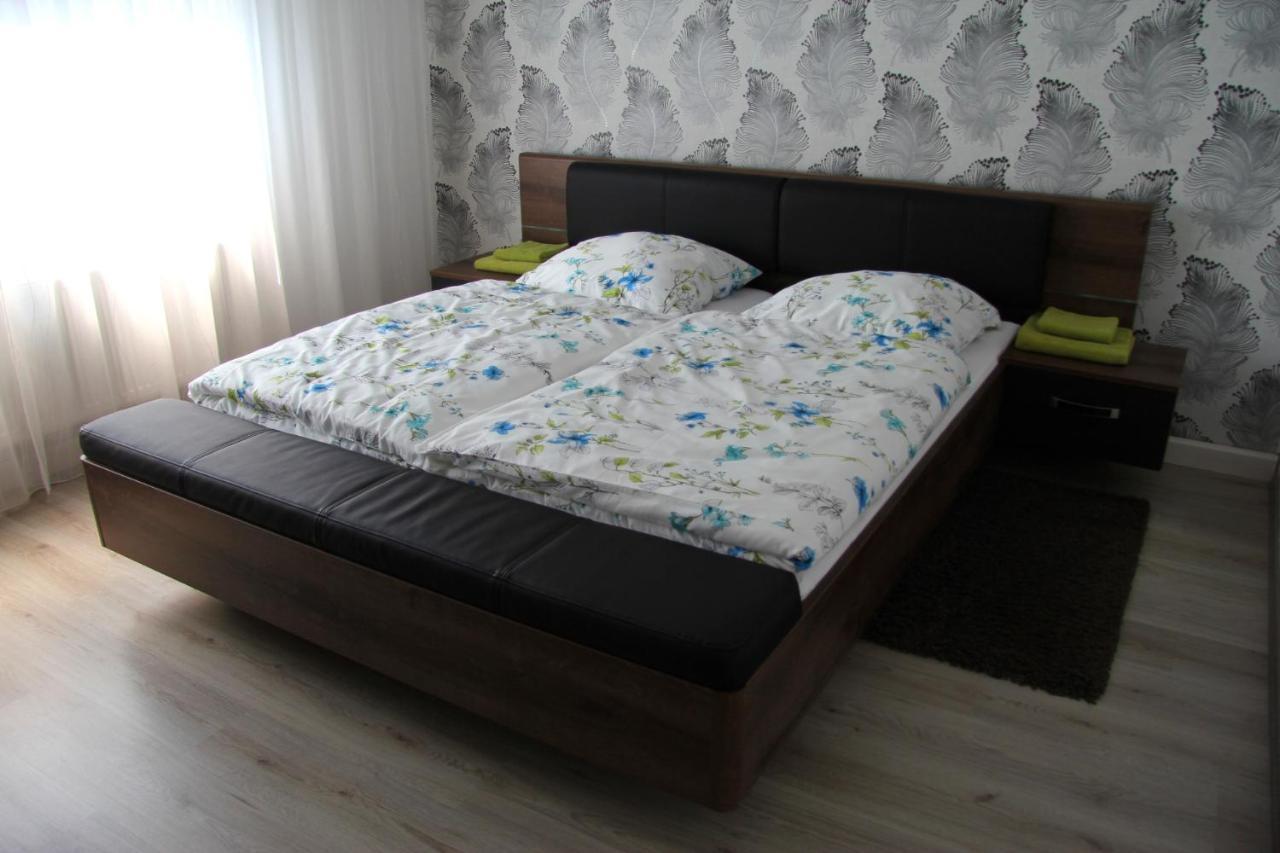 Geraeumige 4 Zimmer Wohnung An Den Kaiserthermen ترير المظهر الخارجي الصورة