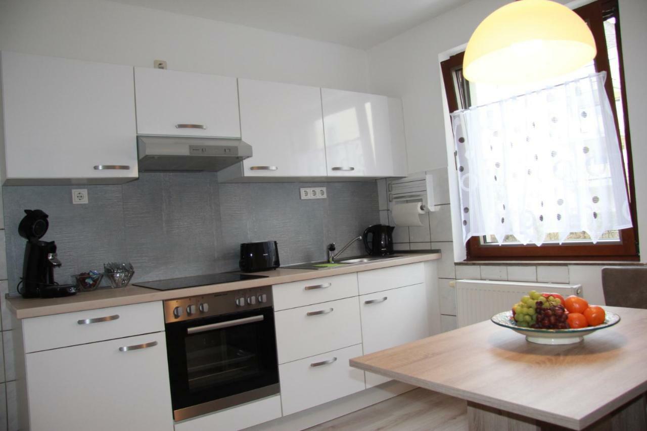 Geraeumige 4 Zimmer Wohnung An Den Kaiserthermen ترير المظهر الخارجي الصورة